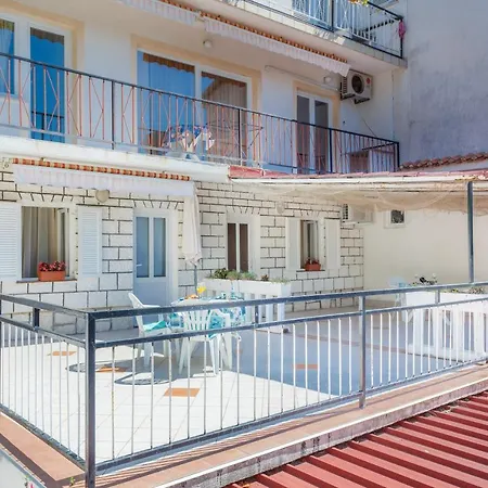 Apartment Mirela Krk Town Exterior photo